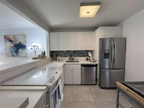 3301 N Country Club Drive Aventura FL 33180