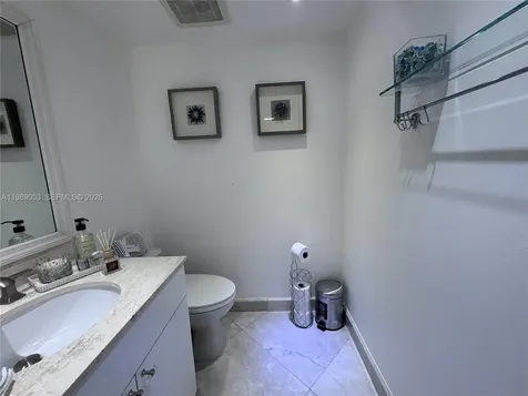 3301 N Country Club Drive Aventura FL 33180