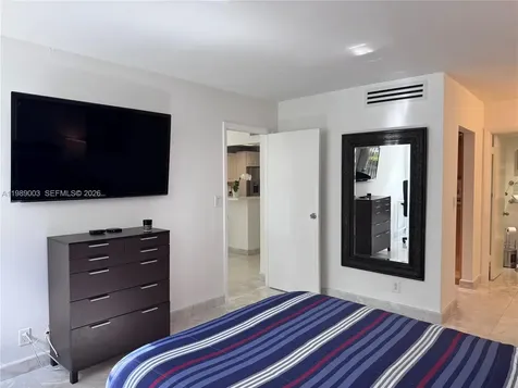 3301 N Country Club Drive Aventura FL 33180