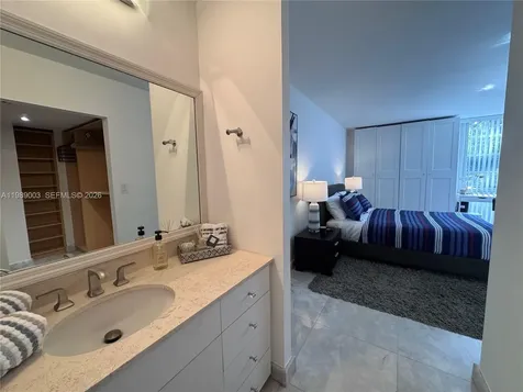 3301 N Country Club Drive Aventura FL 33180