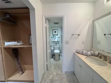 3301 N Country Club Drive Aventura FL 33180