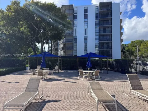 3301 N Country Club Drive Aventura FL 33180
