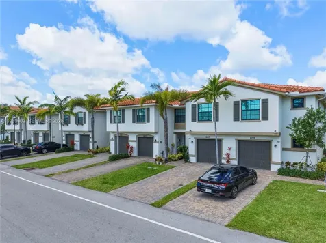 6011 Woods Edge Circle Riviera Beach FL 33410