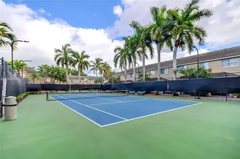 5725 NW 114th Path Doral FL 33178
