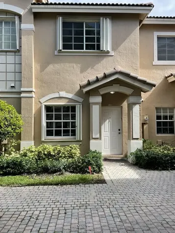 5725 NW 114th Path Doral FL 33178