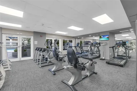 185 SE 14th Terrace Miami FL 33131