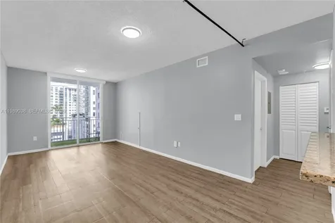 185 SE 14th Terrace Miami FL 33131