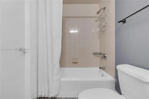 185 SE 14th Terrace Miami FL 33131