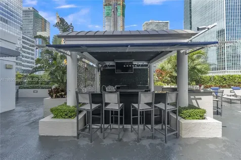 185 SE 14th Terrace Miami FL 33131