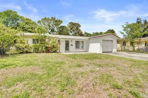 1157 NW 45th Avenue Lauderhill FL 33313