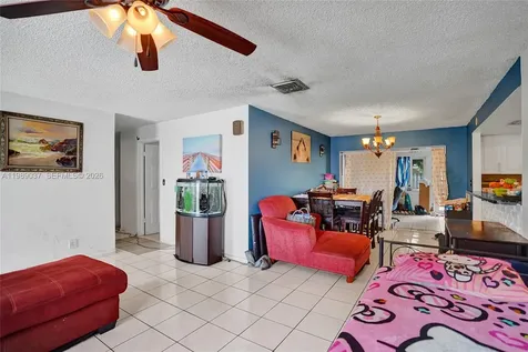 1157 NW 45th Avenue Lauderhill FL 33313