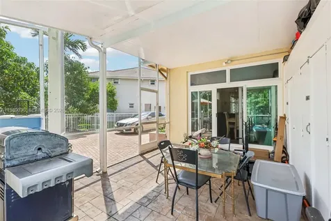 17211 SW 12th Street Pembroke Pines FL 33029
