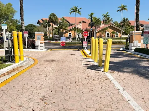 8821 Wiles Road Coral Springs FL 33067
