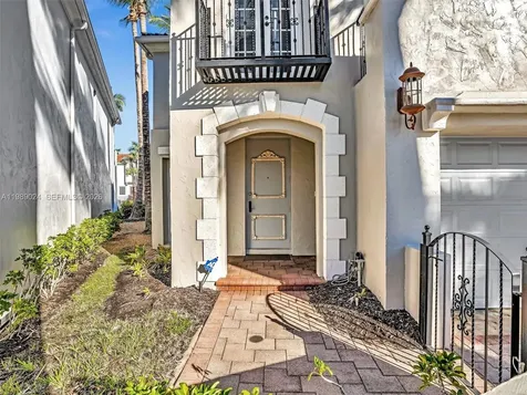 20780 NE 32nd Avenue Aventura FL 33180