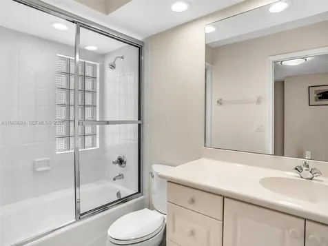 20780 NE 32nd Avenue Aventura FL 33180