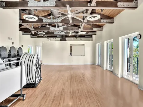 20780 NE 32nd Avenue Aventura FL 33180