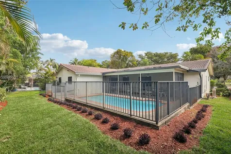 1326 NW 111th Avenue Coral Springs FL 33071