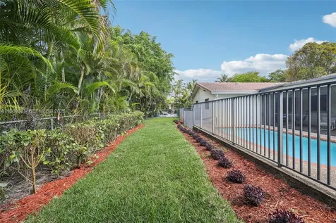 1326 NW 111th Avenue Coral Springs FL 33071