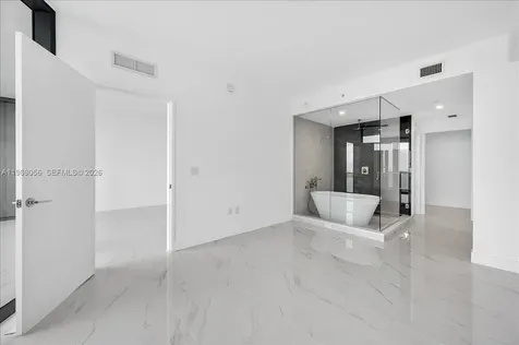 700 NE 24 Miami FL 33137