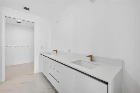 700 NE 24 Miami FL 33137