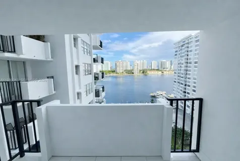 2750 NE 183rd Street Aventura FL 33160