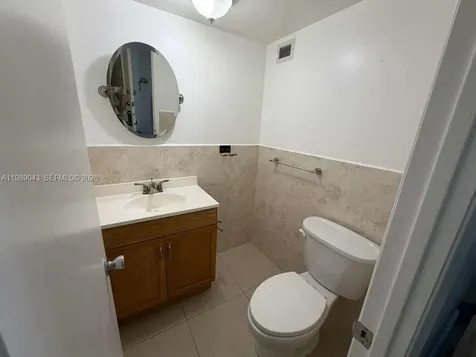 2750 NE 183rd Street Aventura FL 33160