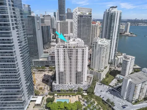 185 SE 14th Terrace Miami FL 33131