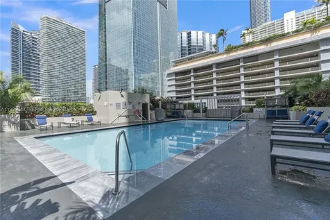 185 SE 14th Terrace Miami FL 33131