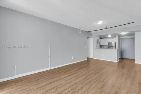 185 SE 14th Terrace Miami FL 33131