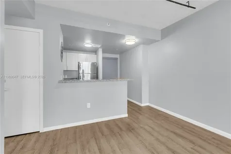 185 SE 14th Terrace Miami FL 33131