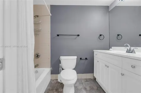 185 SE 14th Terrace Miami FL 33131