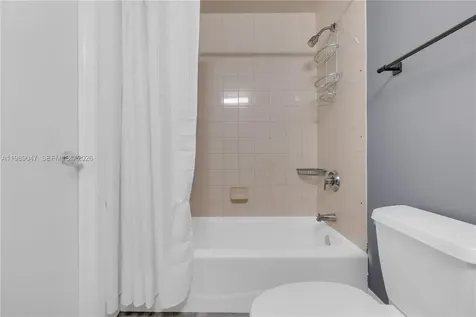 185 SE 14th Terrace Miami FL 33131