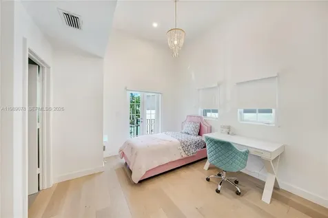 20765 NE 32nd Avenue Aventura FL 33180