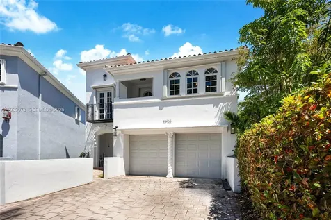 20765 NE 32nd Avenue Aventura FL 33180