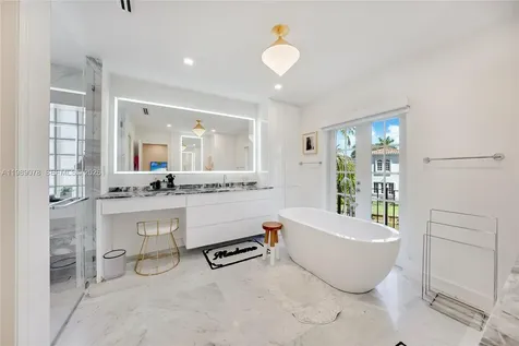 20765 NE 32nd Avenue Aventura FL 33180