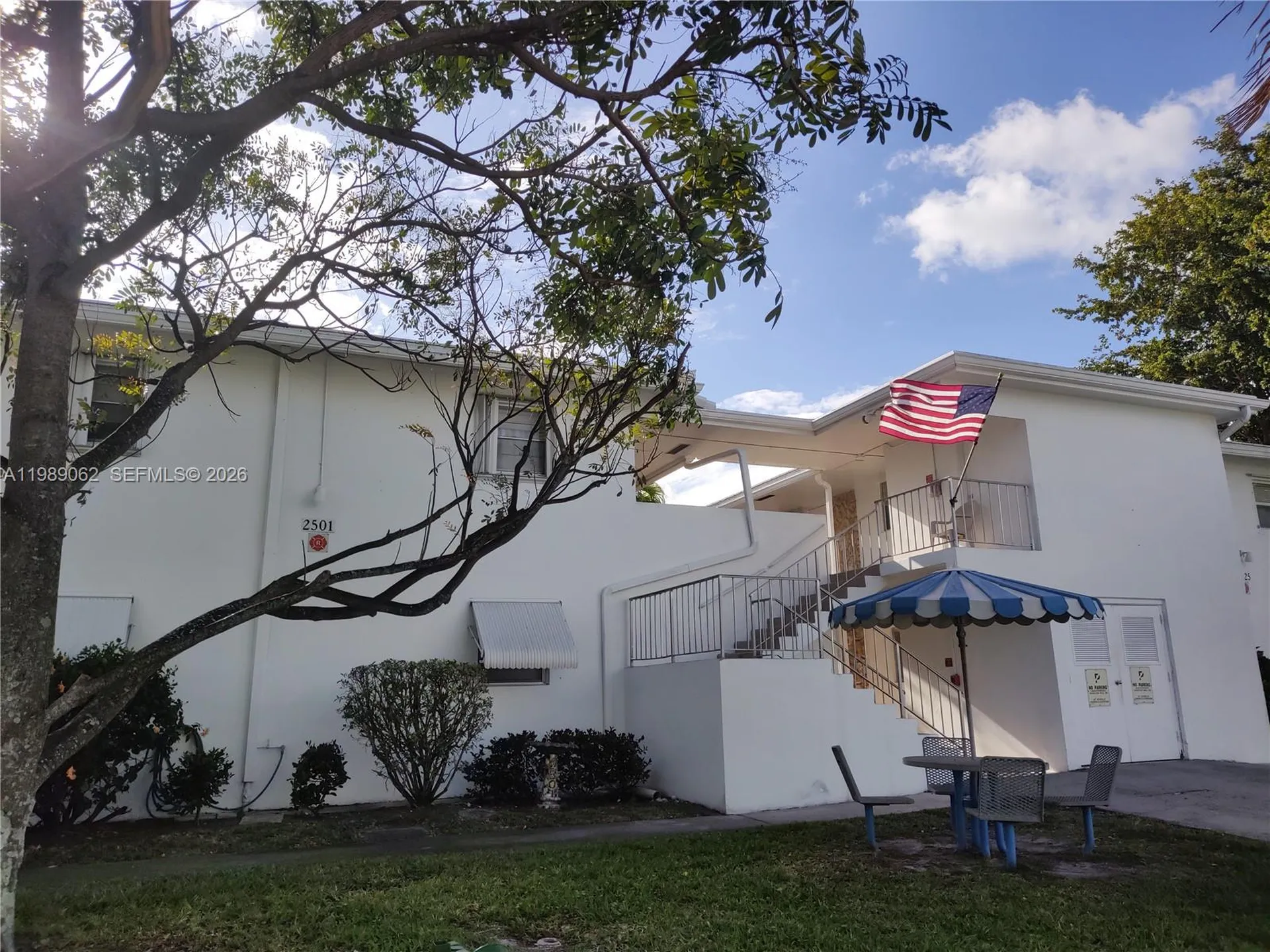 2501 W Golf Boulevard Pompano Beach FL 33064
