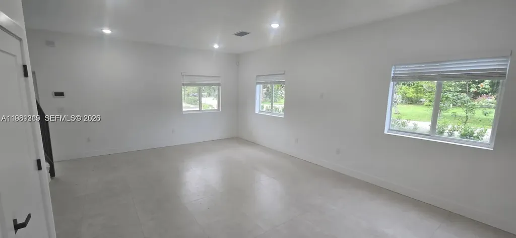 141 NW 11th Street Pompano Beach FL 33060