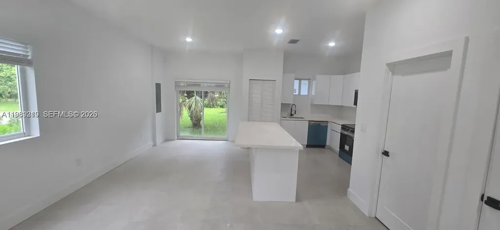 141 NW 11th Street Pompano Beach FL 33060