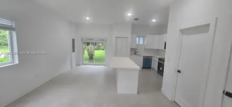 141 NW 11th Street Pompano Beach FL 33060