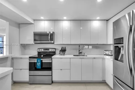 3731 N Country Club Drive Aventura FL 33180