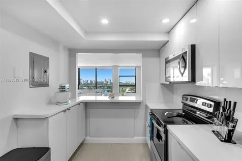 3731 N Country Club Drive Aventura FL 33180