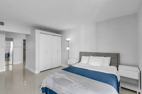3731 N Country Club Drive Aventura FL 33180