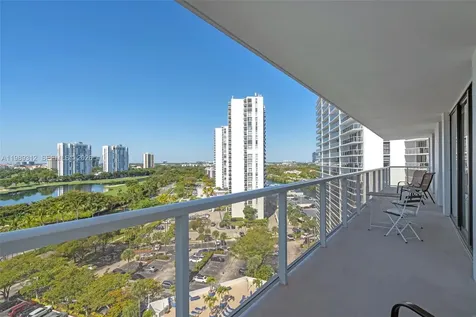 3731 N Country Club Drive Aventura FL 33180