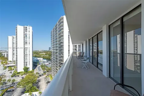 3731 N Country Club Drive Aventura FL 33180