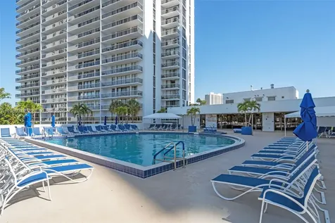 3731 N Country Club Drive Aventura FL 33180