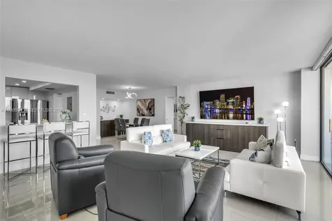 3731 N Country Club Drive Aventura FL 33180