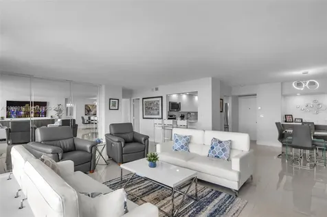 3731 N Country Club Drive Aventura FL 33180
