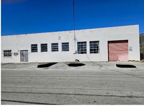 211 W 22nd Street Hialeah FL 33010