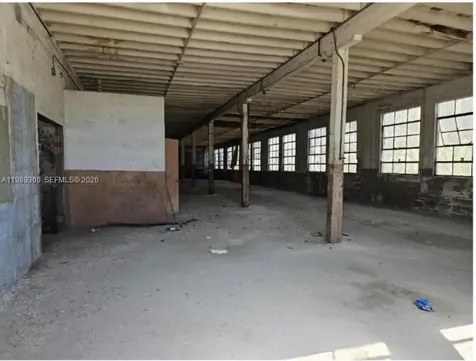 211 W 22nd Street Hialeah FL 33010