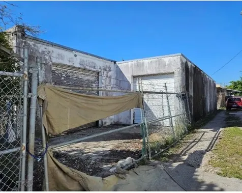 211 W 22nd Street Hialeah FL 33010